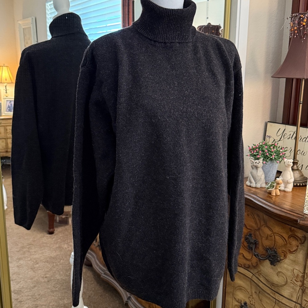 Men's J. Crew Dark Charcoal Sweater 100% Lambswool